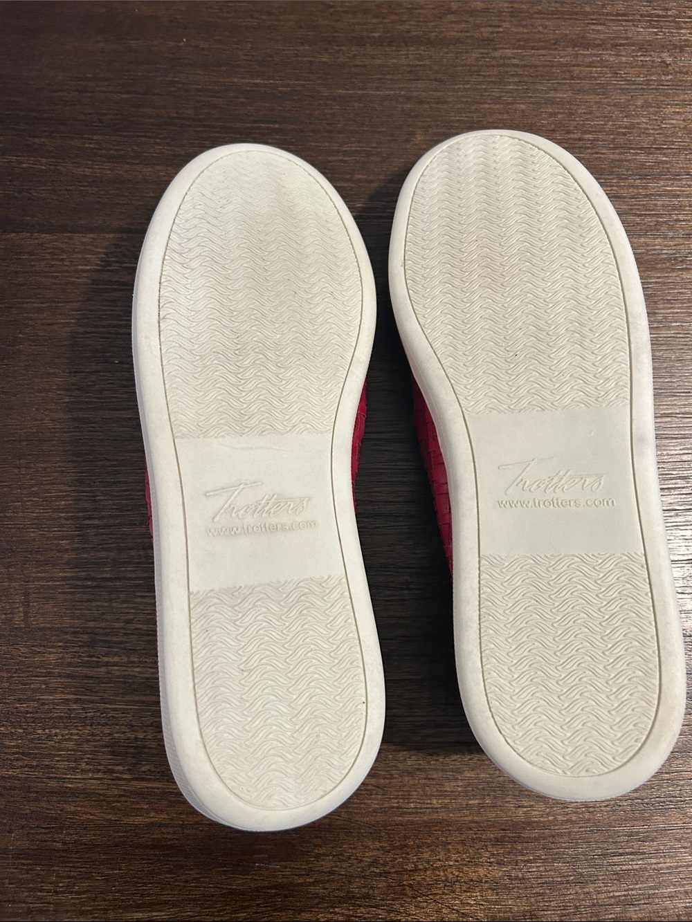 Trotters Adelina T2300-642 Womens Red Leather Slip On Loafer Flats Shoes. SZ 7WW - Picture 8 of 8